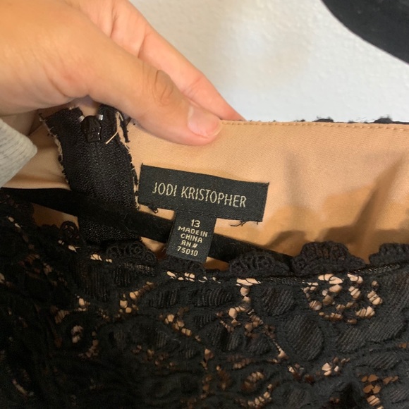 Dress - Picture 3 of 3